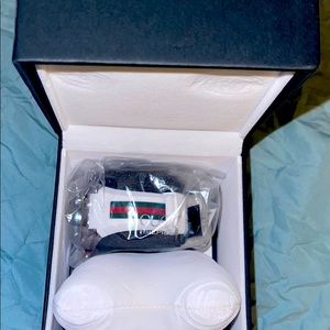 Gucci Unisex Sync Rubber White 46mm Watch YA137102